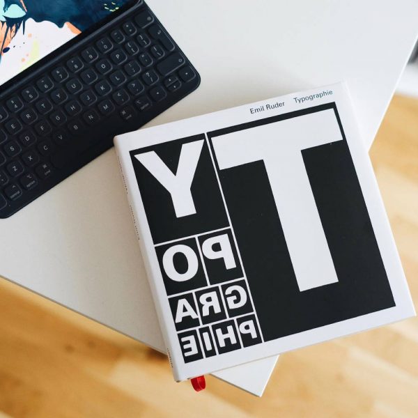 Moderní kancelář Cloud Partner — prostředí pro firemní školení